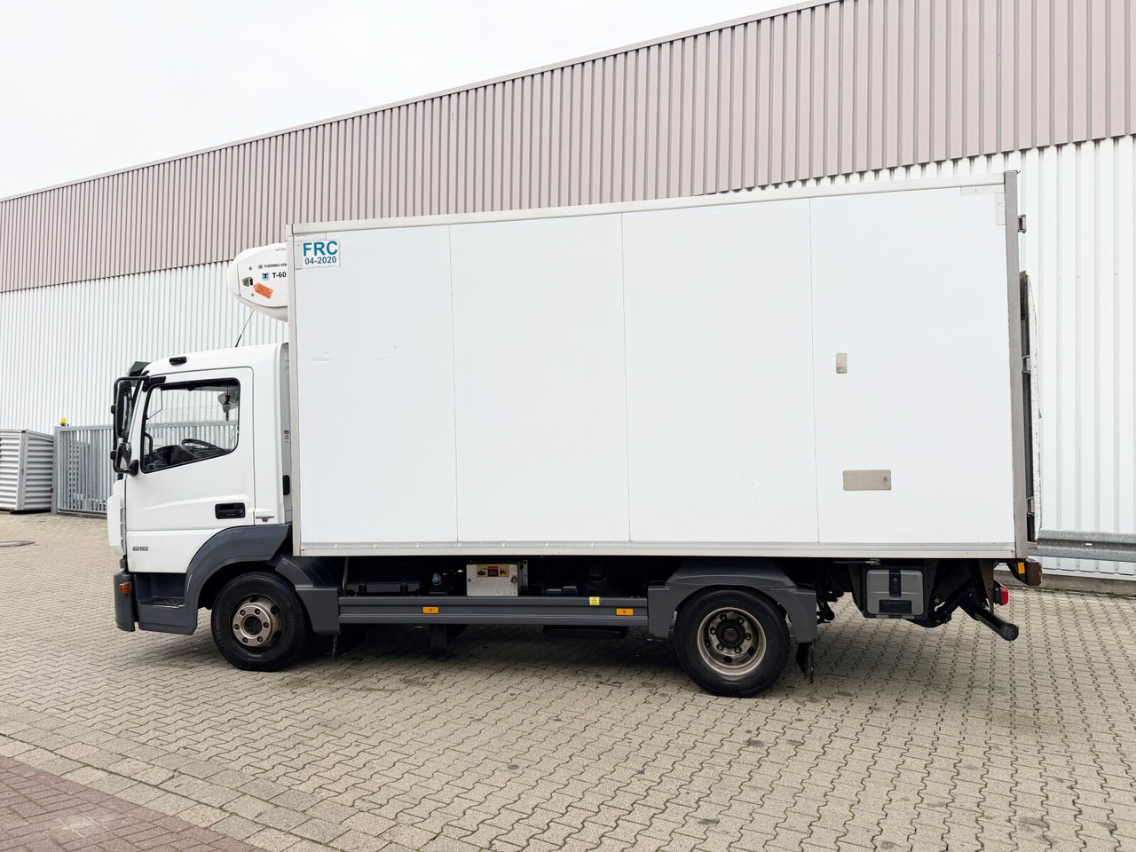 Mercedes-Benz Atego 816 4x2 Atego 816 4x2, Kühlkoffer, Trennwand, ThermoKing, LBW Sörensen - شاحنة: صورة 5 Mercedes-Benz Atego 816 4x2 Atego 816 4x2, Kühlkoffer, Trennwand, ThermoKing, LBW Sörensen - شاحنة: صورة 5