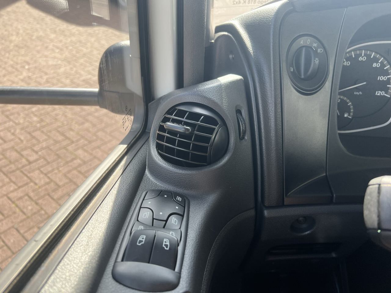 تأجير Mercedes-Benz Atego 818/23 K 4x2 Atego 818/23 K 4x2, 2x AHK, 5x VORHANDEN! Mercedes-Benz Atego 818/23 K 4x2 Atego 818/23 K 4x2, 2x AHK, 5x VORHANDEN!: صورة 5