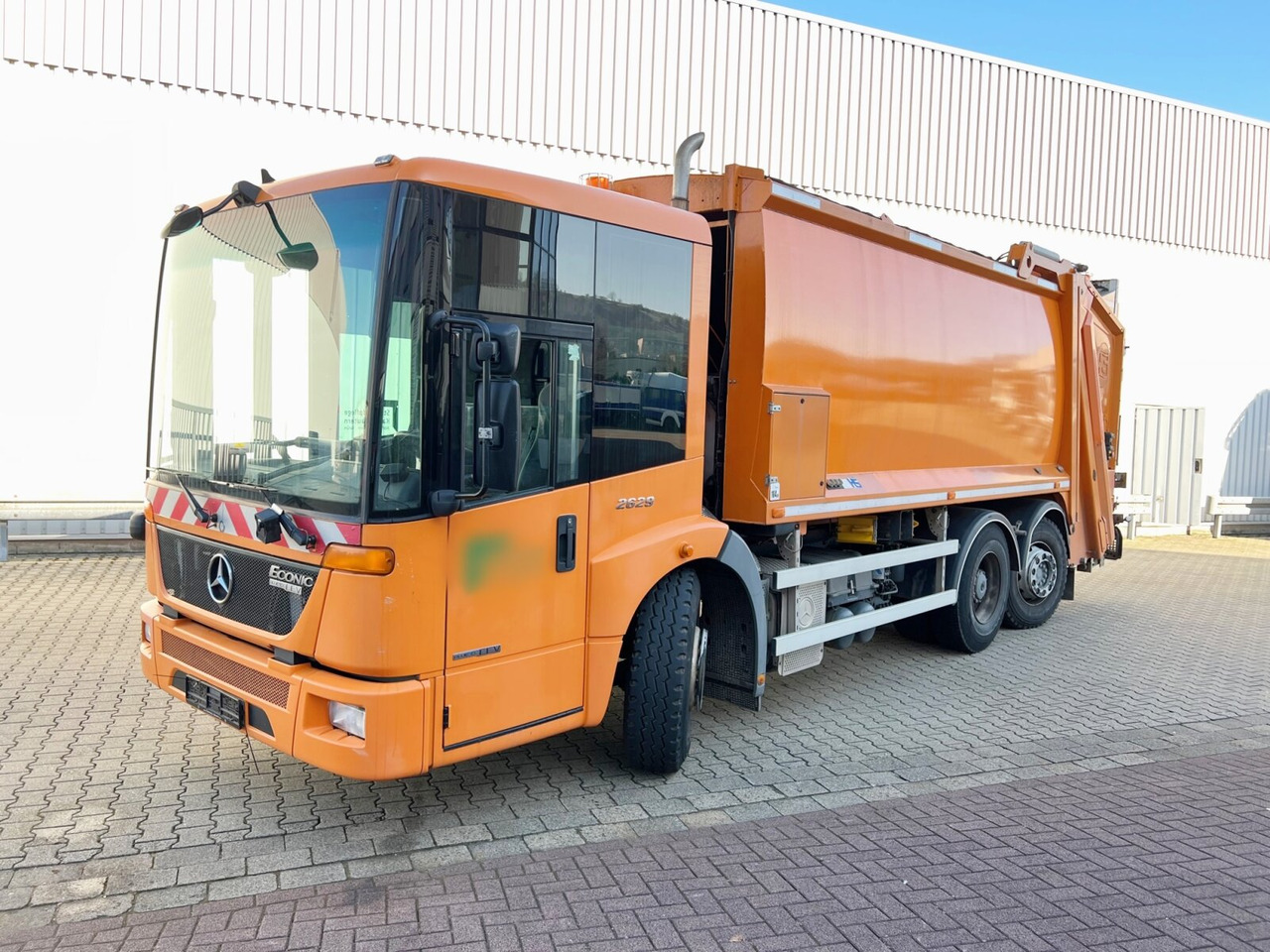 Mercedes-Benz Econic 2629 LL 6x2/4 NLA Econic 2629 LL 6x2/4 NLA, EEV, Lenkachse, HS Schörling - شاحنة قمامة: صورة 1 Mercedes-Benz Econic 2629 LL 6x2/4 NLA Econic 2629 LL 6x2/4 NLA, EEV, Lenkachse, HS Schörling - شاحنة قمامة: صورة 1