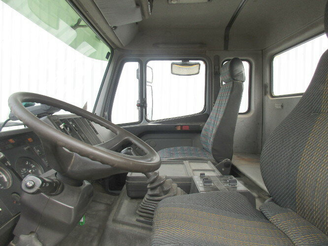 Mercedes-Benz SK 1824 AK 4x4 SK 1824 AK 4x4 - شاحنة قلاب: صورة 3 Mercedes-Benz SK 1824 AK 4x4 SK 1824 AK 4x4 - شاحنة قلاب: صورة 3