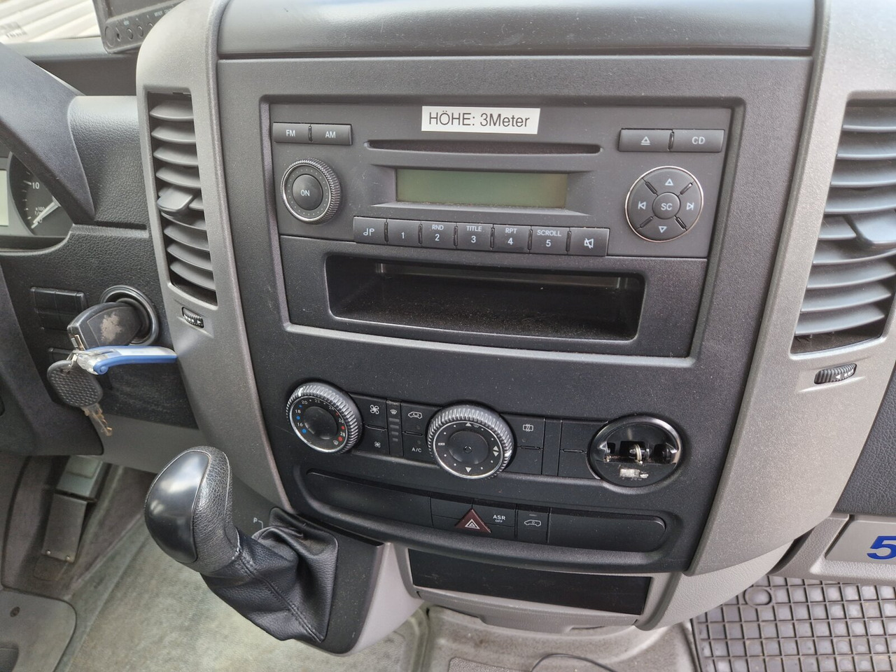 Mercedes-Benz Sprinter 516 CDI 4x2 Sprinter 516 CDI 4x2, Rettungswagen - سيارة إسعاف: صورة 3 Mercedes-Benz Sprinter 516 CDI 4x2 Sprinter 516 CDI 4x2, Rettungswagen - سيارة إسعاف: صورة 3