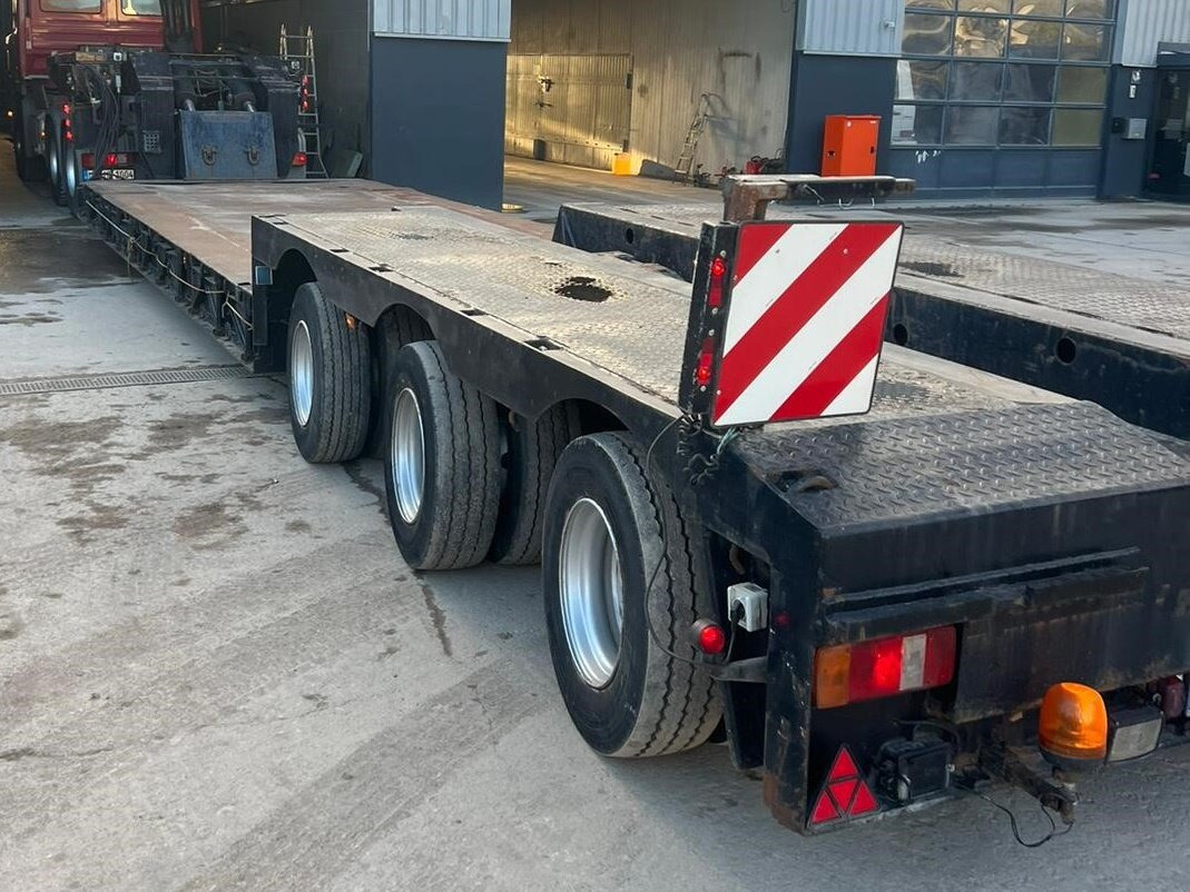 Nooteboom Euro-54-03 Euro-54-03, Schwanenhals abfahrbar, Hydr. Zwangsgelenkt - نصف مقطورة بلودر منخفض: صورة 2 Nooteboom Euro-54-03 Euro-54-03, Schwanenhals abfahrbar, Hydr. Zwangsgelenkt - نصف مقطورة بلودر منخفض: صورة 2