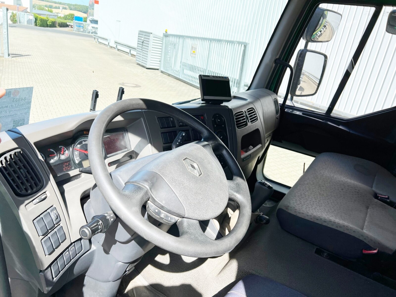 Renault Midlum 220.12 4x2 Midlum 220.12 4x2, BDF verschiedene Größen - شاحنة بهيكل معدني للمقصورة: صورة 2 Renault Midlum 220.12 4x2 Midlum 220.12 4x2, BDF verschiedene Größen - شاحنة بهيكل معدني للمقصورة: صورة 2