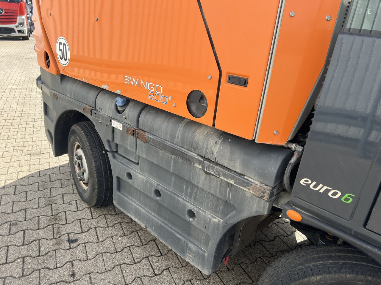 Schmidt Swingo Compact 200 4x2 Swingo Compact 200 4x2, Kehrmaschine - شاحنة: صورة 4 Schmidt Swingo Compact 200 4x2 Swingo Compact 200 4x2, Kehrmaschine - شاحنة: صورة 4