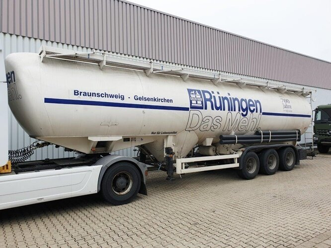 Spitzer SF 2455/4 UN PM SF 2455/4 UN PM Siloaufliger ca. 55m³ - بلكر: صورة 1 Spitzer SF 2455/4 UN PM SF 2455/4 UN PM Siloaufliger ca. 55m³ - بلكر: صورة 1