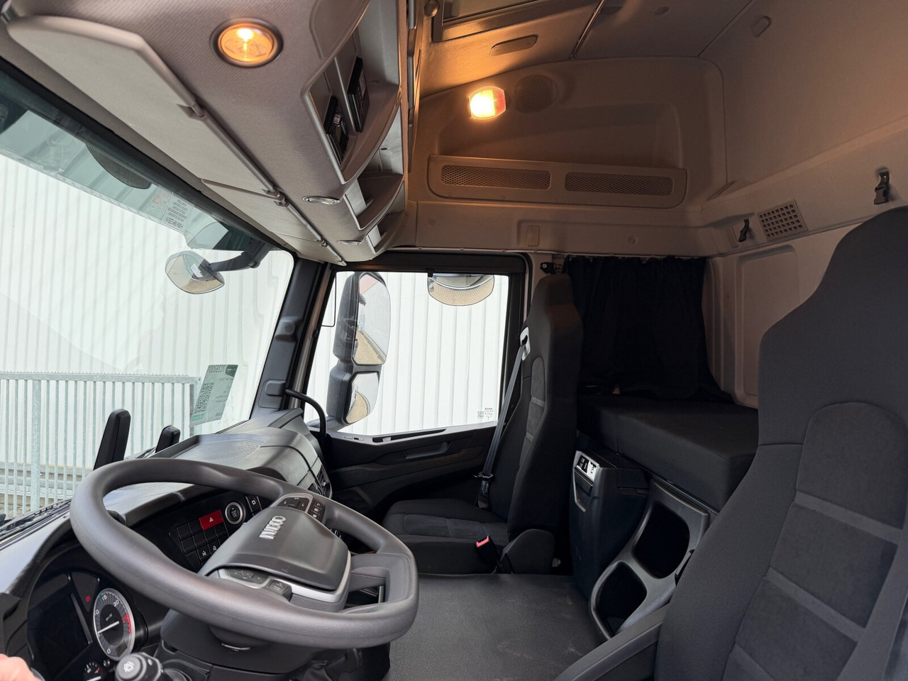 T-Way AT410T51 8x4 T-Way AT410T51 8x4, Retarder, Nebenantrieb, 4x VORHANDEN! - شاحنة بهيكل معدني للمقصورة: صورة 2 T-Way AT410T51 8x4 T-Way AT410T51 8x4, Retarder, Nebenantrieb, 4x VORHANDEN! - شاحنة بهيكل معدني للمقصورة: صورة 2