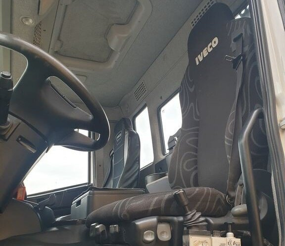 Trakker AD260T45W 6x6 Trakker AD260T45W 6x6 - شاحنة بهيكل معدني للمقصورة: صورة 2 Trakker AD260T45W 6x6 Trakker AD260T45W 6x6 - شاحنة بهيكل معدني للمقصورة: صورة 2
