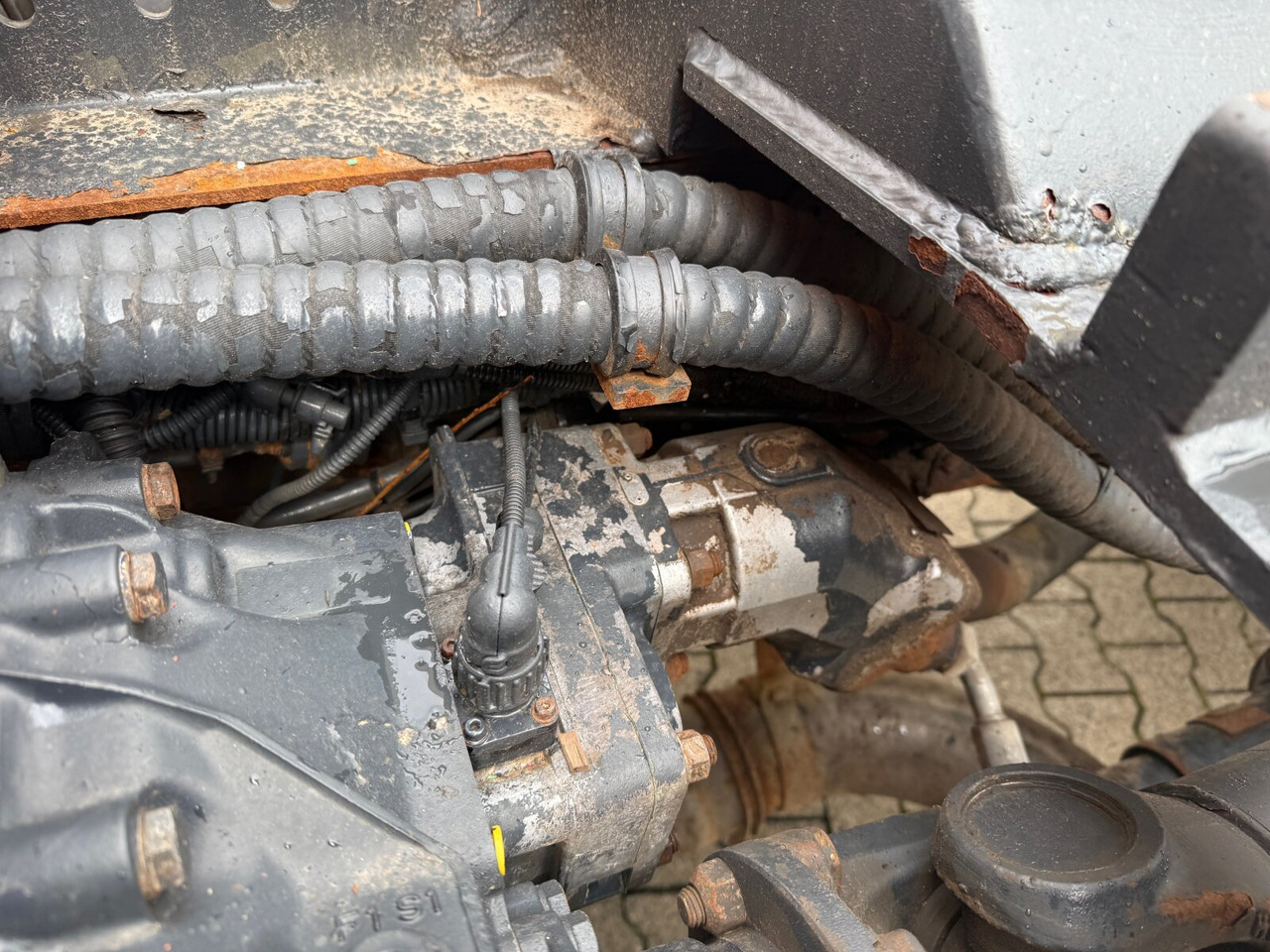 Trakker AT190T33W/P 4x4 Trakker AT190T33W/P 4x4, Winterdienstausstattung - شاحنة برافعة خطافية: صورة 2 Trakker AT190T33W/P 4x4 Trakker AT190T33W/P 4x4, Winterdienstausstattung - شاحنة برافعة خطافية: صورة 2