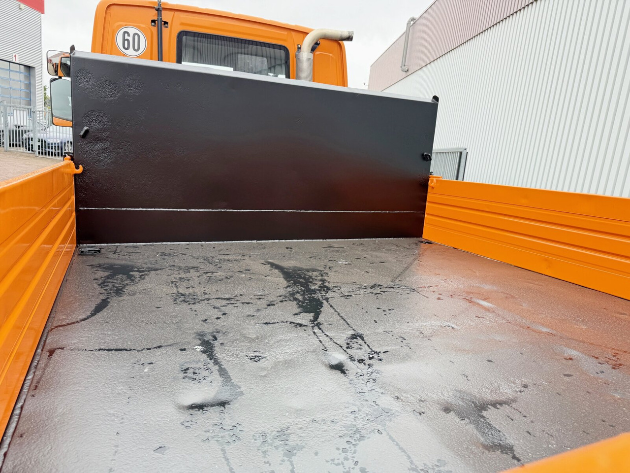 Unimog U 20 4x4 U 20 4x4, Kipper, Zapfwelle, Winterdienstausstattung, 2x AHK - شاحنة توصيل مغلقة: صورة 3 Unimog U 20 4x4 U 20 4x4, Kipper, Zapfwelle, Winterdienstausstattung, 2x AHK - شاحنة توصيل مغلقة: صورة 3