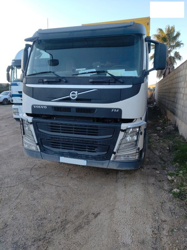 Volvo FM 450 450 4X2 - مقطورة السحب: صورة 4 Volvo FM 450 450 4X2 - مقطورة السحب: صورة 4