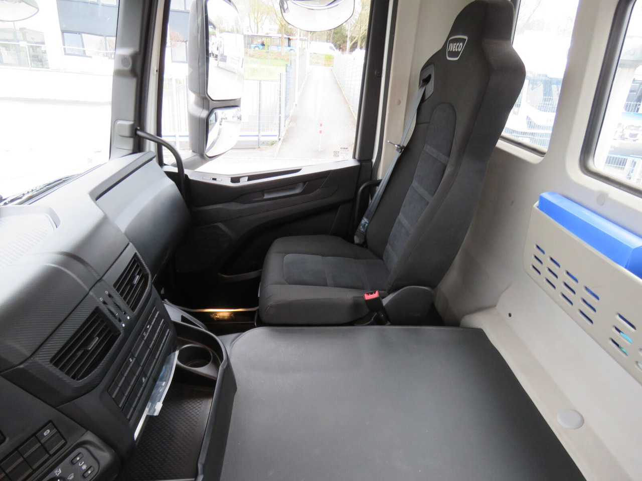 X-Way AD360X40BZ 8x4 X-Way AD360X40BZ 8x4, Stetter 8/9m³ - شاحنة خلاطة خرسانة: صورة 4 X-Way AD360X40BZ 8x4 X-Way AD360X40BZ 8x4, Stetter 8/9m³ - شاحنة خلاطة خرسانة: صورة 4