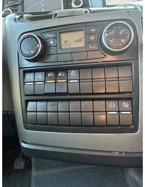 شاحنة صندوقية MAN TGL 12.180 LIFT + AIRCO + EURO 6 + APK/TUV + NAVI + CAMERA: صورة 10