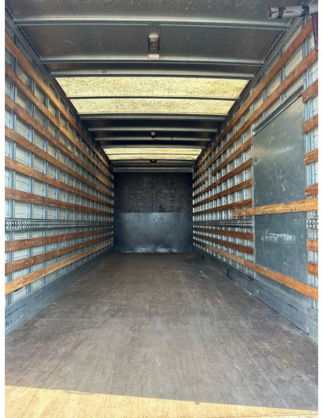 MAN TGL 12.210 MANUAL + 2000 KG LIFT + 2.60 M HIGH BIG BOX + AIRCO + SPRING / SPRING + 3 SEATS - شاحنة صندوقية: صورة 4 MAN TGL 12.210 MANUAL + 2000 KG LIFT + 2.60 M HIGH BIG BOX + AIRCO + SPRING / SPRING + 3 SEATS - شاحنة صندوقية: صورة 4