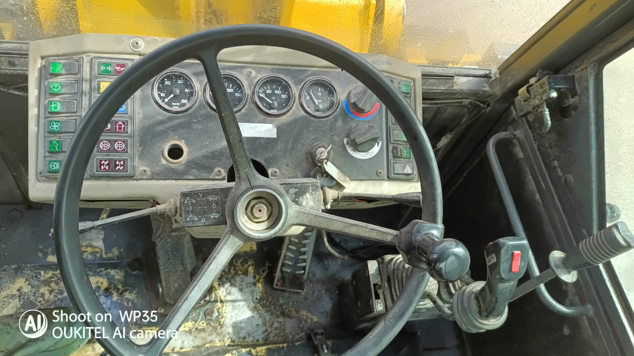 اللودر بعجل KRAMER Allrad 720 typ 305: صورة 10