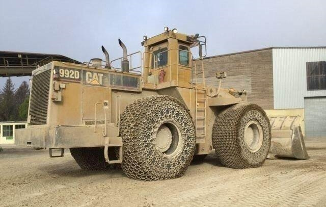 CAT 992D - اللودر بعجل: صورة 1 CAT 992D - اللودر بعجل: صورة 1
