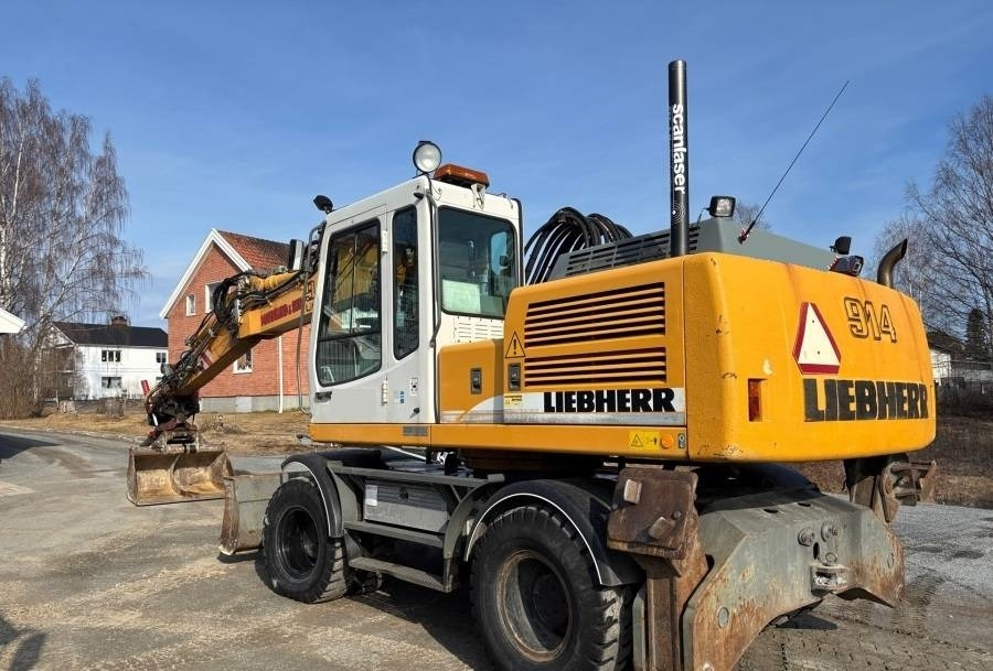 Liebherr A 914 Litronic A2-PL Tiltrotator 30Km/h - حفار ذو عجلات: صورة 2 Liebherr A 914 Litronic A2-PL Tiltrotator 30Km/h - حفار ذو عجلات: صورة 2