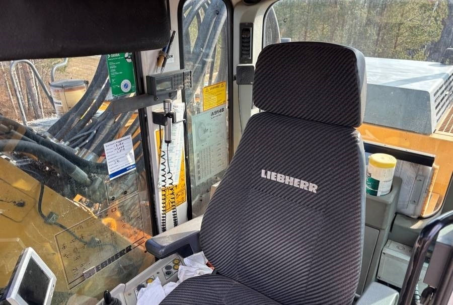 حفار ذو عجلات Liebherr A 914 Litronic A2-PL Tiltrotator 30Km/h: صورة 18