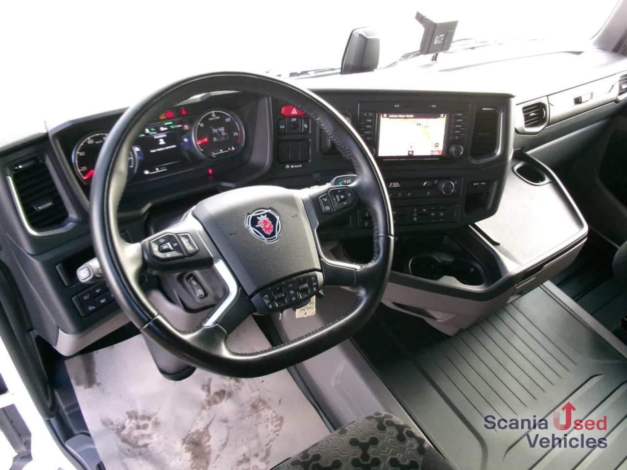 SCANIA R 460 A4x2NA SUPER NAVI Standklima DAB - رأس تريلا: صورة 2 SCANIA R 460 A4x2NA SUPER NAVI Standklima DAB - رأس تريلا: صورة 2