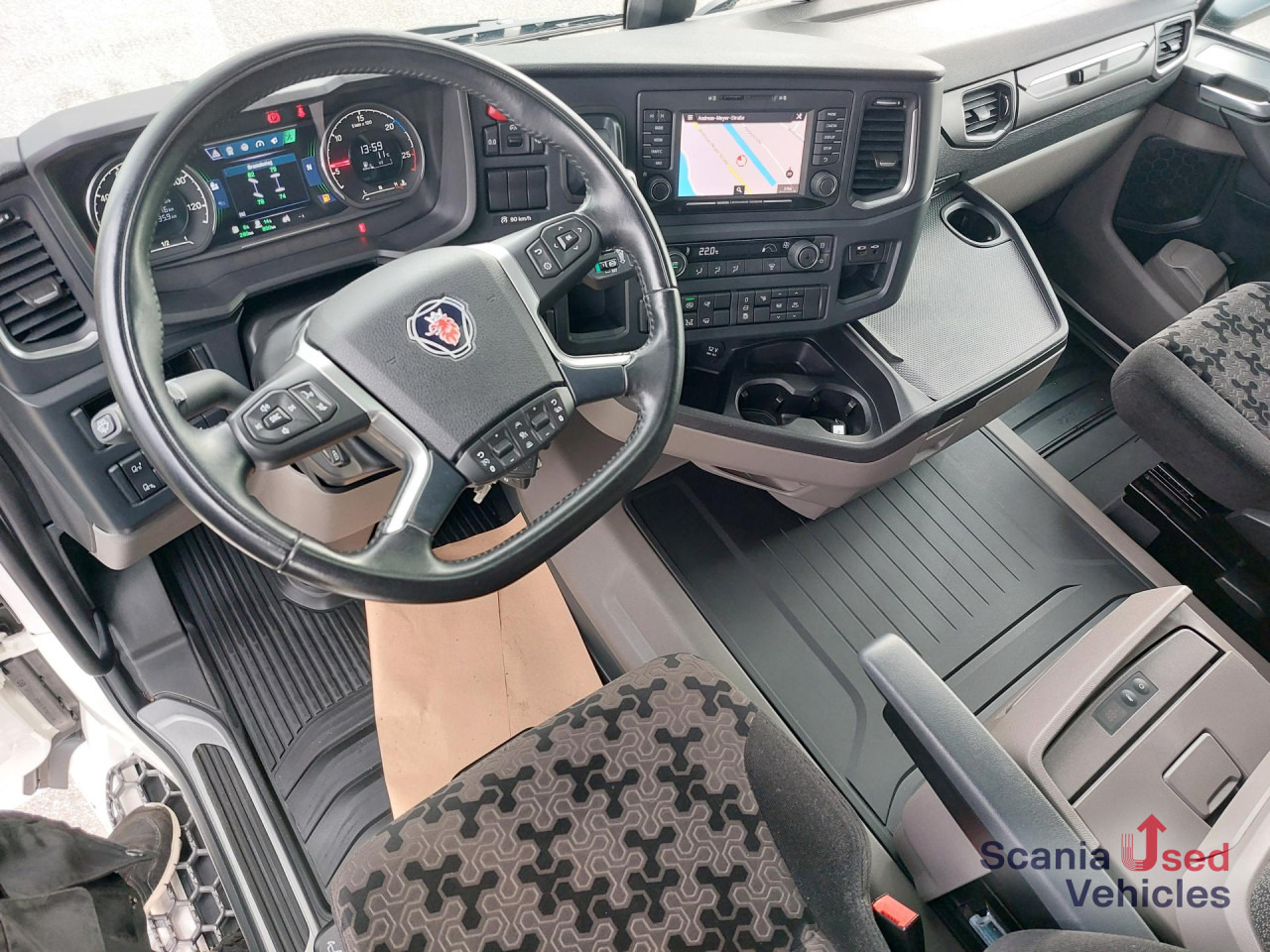 SCANIA R 460 A4x2NA, SUPER, NAVI, Standklima - رأس تريلا: صورة 5 SCANIA R 460 A4x2NA, SUPER, NAVI, Standklima - رأس تريلا: صورة 5