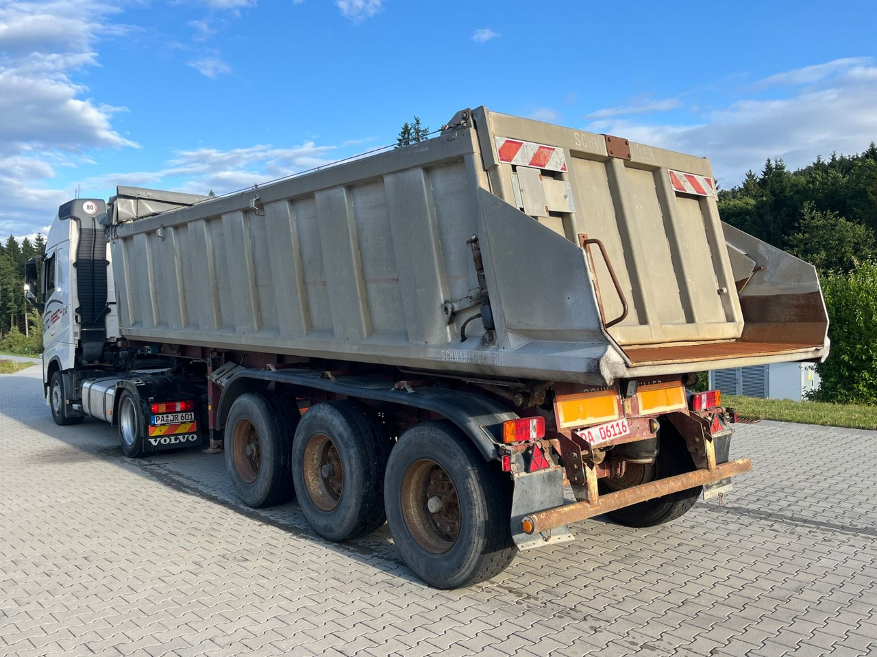 Schwarzmüller 3 Achs Alu Kippmulde Trommelbremse - نصف مقطورة قلابة: صورة 2 Schwarzmüller 3 Achs Alu Kippmulde Trommelbremse - نصف مقطورة قلابة: صورة 2