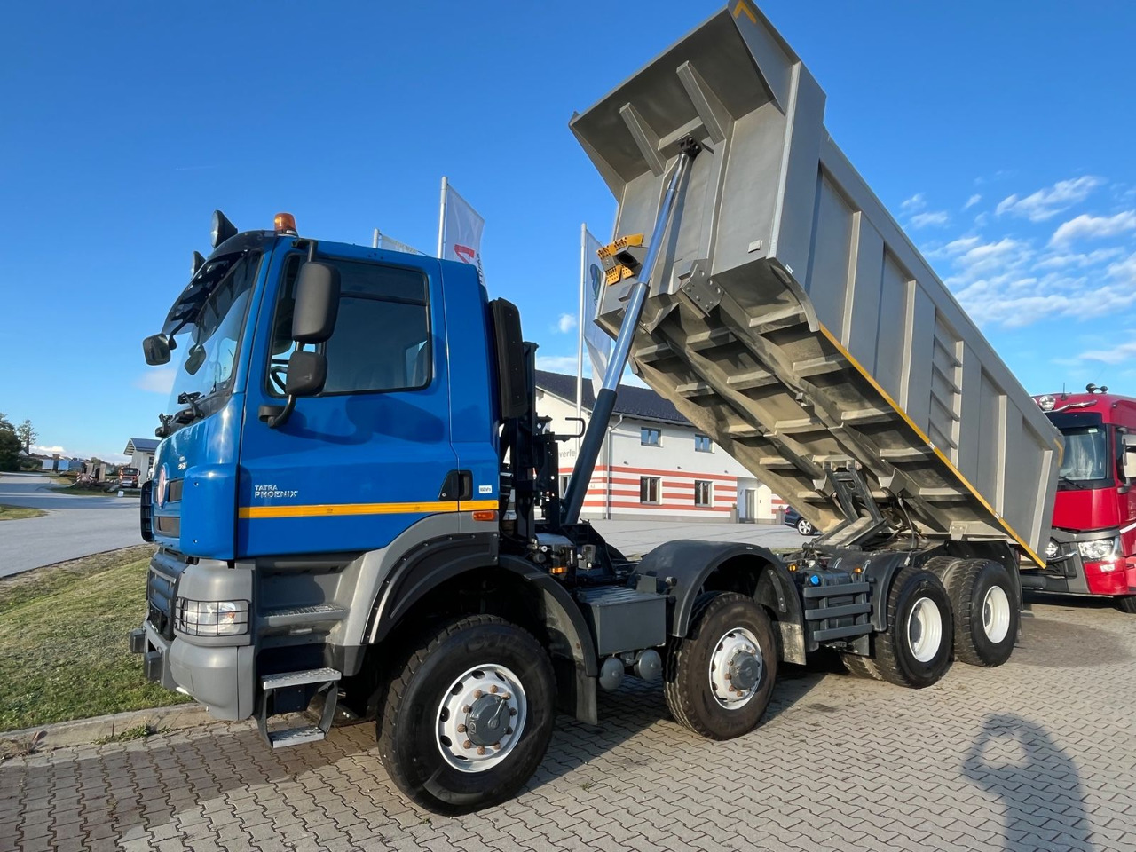 Tatra Phoenix 460T 158 8x8 20m³ Kippmulde - شاحنة قلاب: صورة 1 Tatra Phoenix 460T 158 8x8 20m³ Kippmulde - شاحنة قلاب: صورة 1