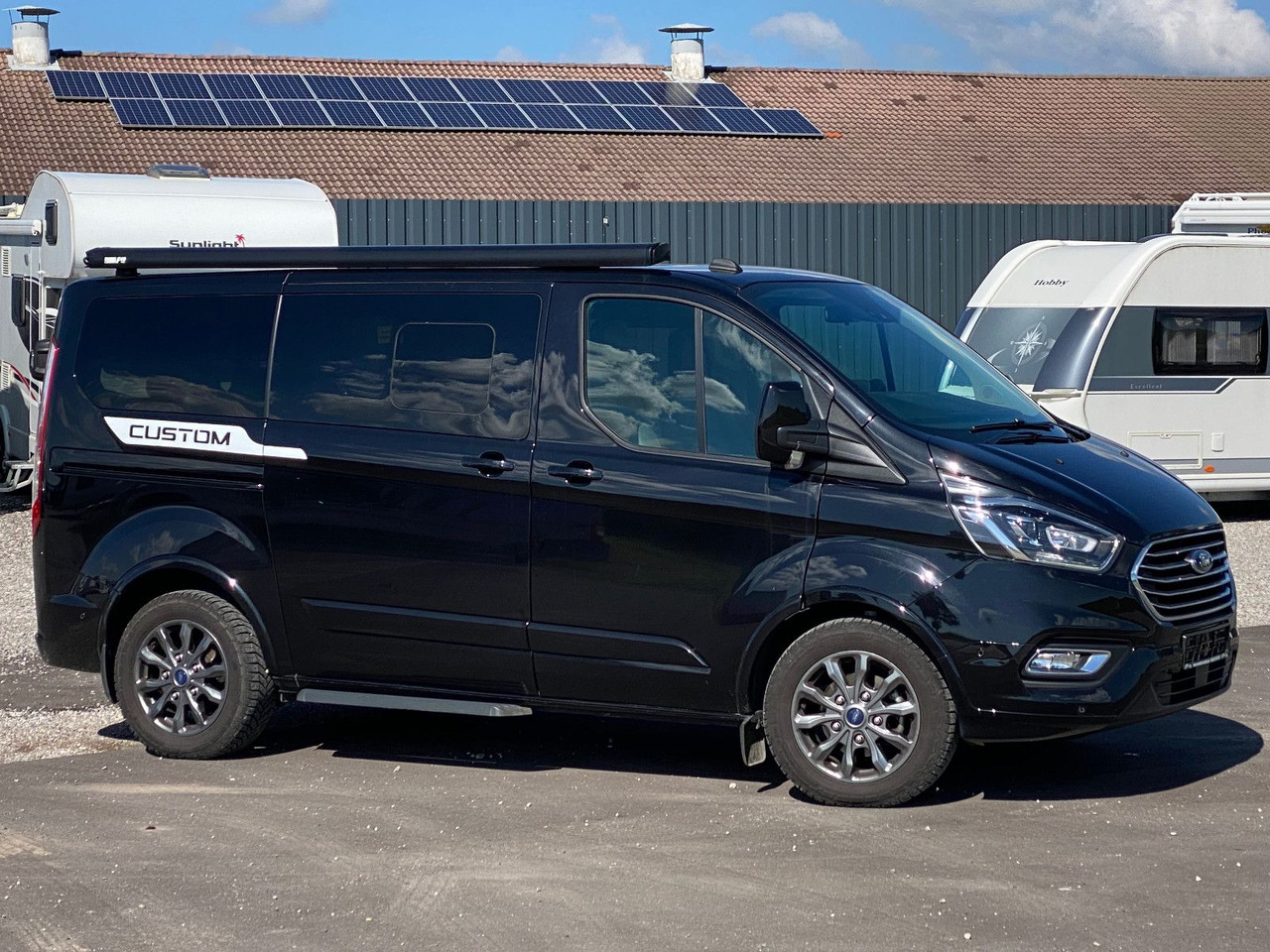 Ford Transit/Tourneo Custom Kombi 320 L1 Titanium X - ميكروباص: صورة 2 Ford Transit/Tourneo Custom Kombi 320 L1 Titanium X - ميكروباص: صورة 2