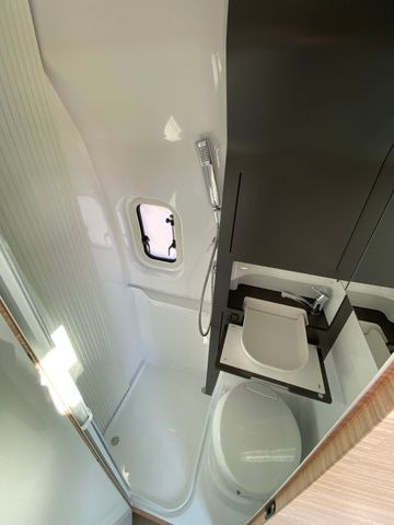 كرفان فان للبيع Hobby Maxia Van 680 DT: صورة 10 كرفان فان للبيع Hobby Maxia Van 680 DT: صورة 10