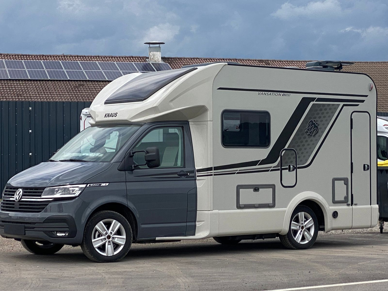 Knaus Tourer Van 500 LT, slide Bett, 4 P. Zulassung - موتر هوم شبه متكامل: صورة 2 Knaus Tourer Van 500 LT, slide Bett, 4 P. Zulassung - موتر هوم شبه متكامل: صورة 2