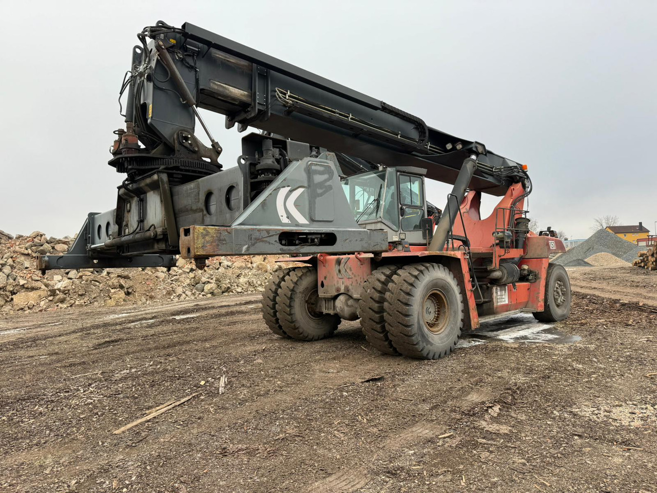 KALMAR DRF420-60S5 BJ: 2007 BStd: 32773h - آلة نقل الحاويات: صورة 5 KALMAR DRF420-60S5 BJ: 2007 BStd: 32773h - آلة نقل الحاويات: صورة 5