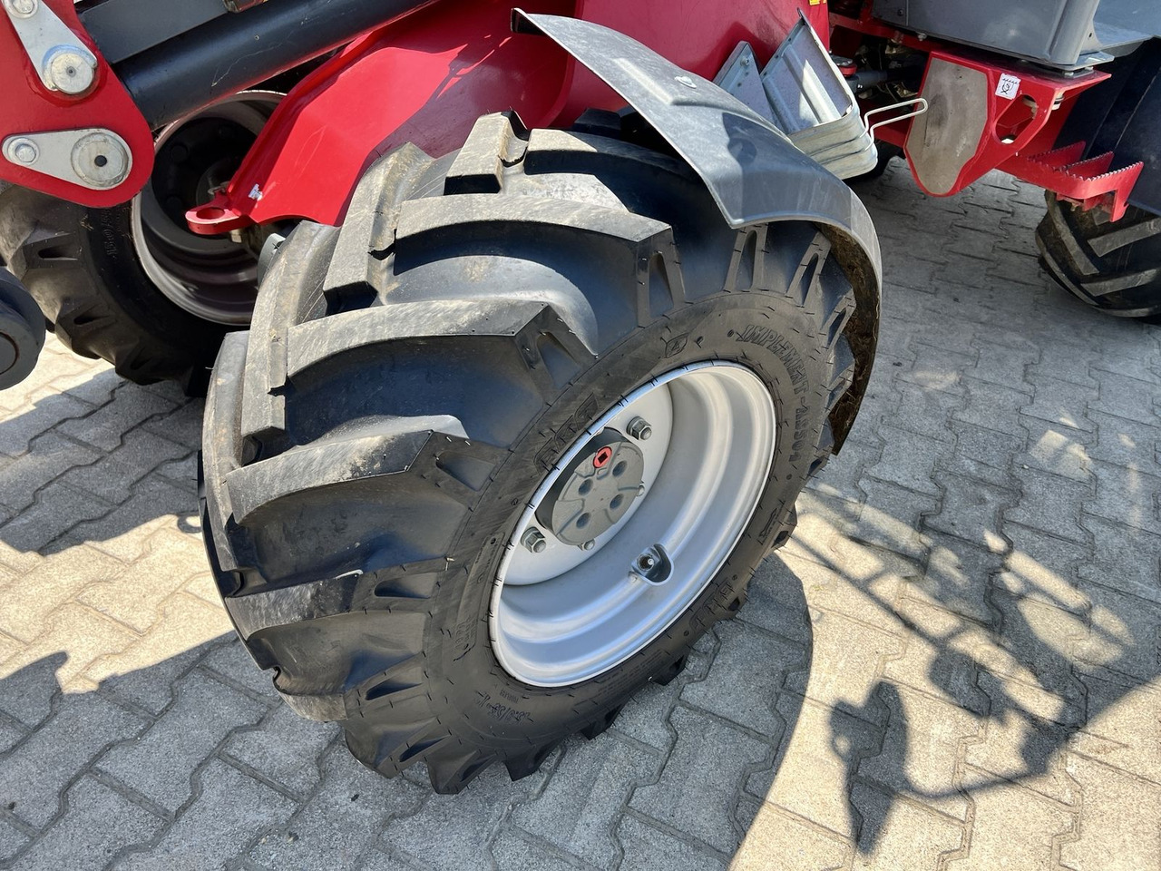 Weidemann 2070LPT-Tele 75 PS-2900 Stunden - لودر مفصلي صغير: صورة 4 Weidemann 2070LPT-Tele 75 PS-2900 Stunden - لودر مفصلي صغير: صورة 4