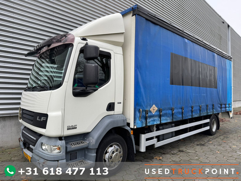 DAF LF55.220 / Machine Transport / Tail Lift / NL Truck - شاحنة ذات ستائر جانبية: صورة 1 DAF LF55.220 / Machine Transport / Tail Lift / NL Truck - شاحنة ذات ستائر جانبية: صورة 1