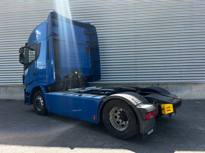 Iveco Stralis AS 570 / Retarder / Roof Klima / 2 Tanks / 2 In Stock - مقطورة السحب: صورة 3 Iveco Stralis AS 570 / Retarder / Roof Klima / 2 Tanks / 2 In Stock - مقطورة السحب: صورة 3