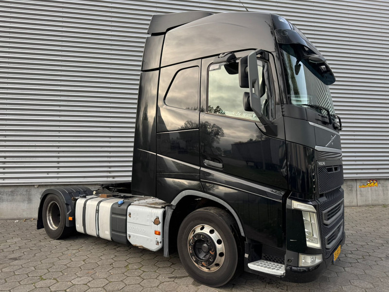 Volvo FH 420 / I-Shift / ADR / 2 Tanks / Euro 6 / NL Truck - رأس تريلا: صورة 2 Volvo FH 420 / I-Shift / ADR / 2 Tanks / Euro 6 / NL Truck - رأس تريلا: صورة 2