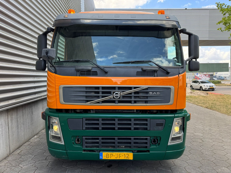 Volvo FM 300 / Machine Transport / Hydraulic Ramp / Klima / TUV:7-2025 / NL Truck - شاحنة: صورة 4 Volvo FM 300 / Machine Transport / Hydraulic Ramp / Klima / TUV:7-2025 / NL Truck - شاحنة: صورة 4