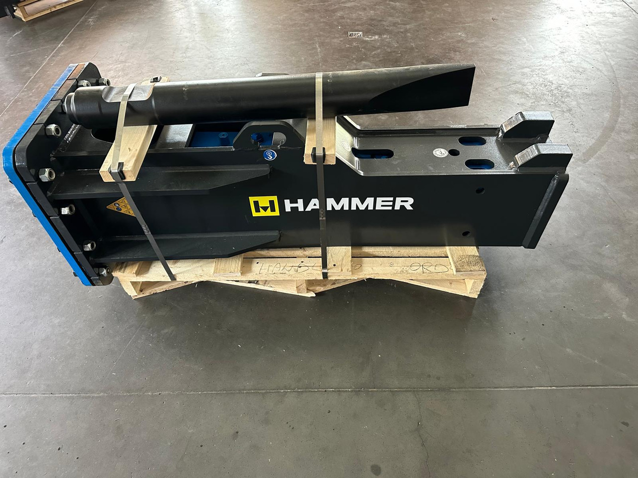 مطرقة هيدروليكية - آلات الإنشاء للبيع  HAMMER MS900: صورة 7