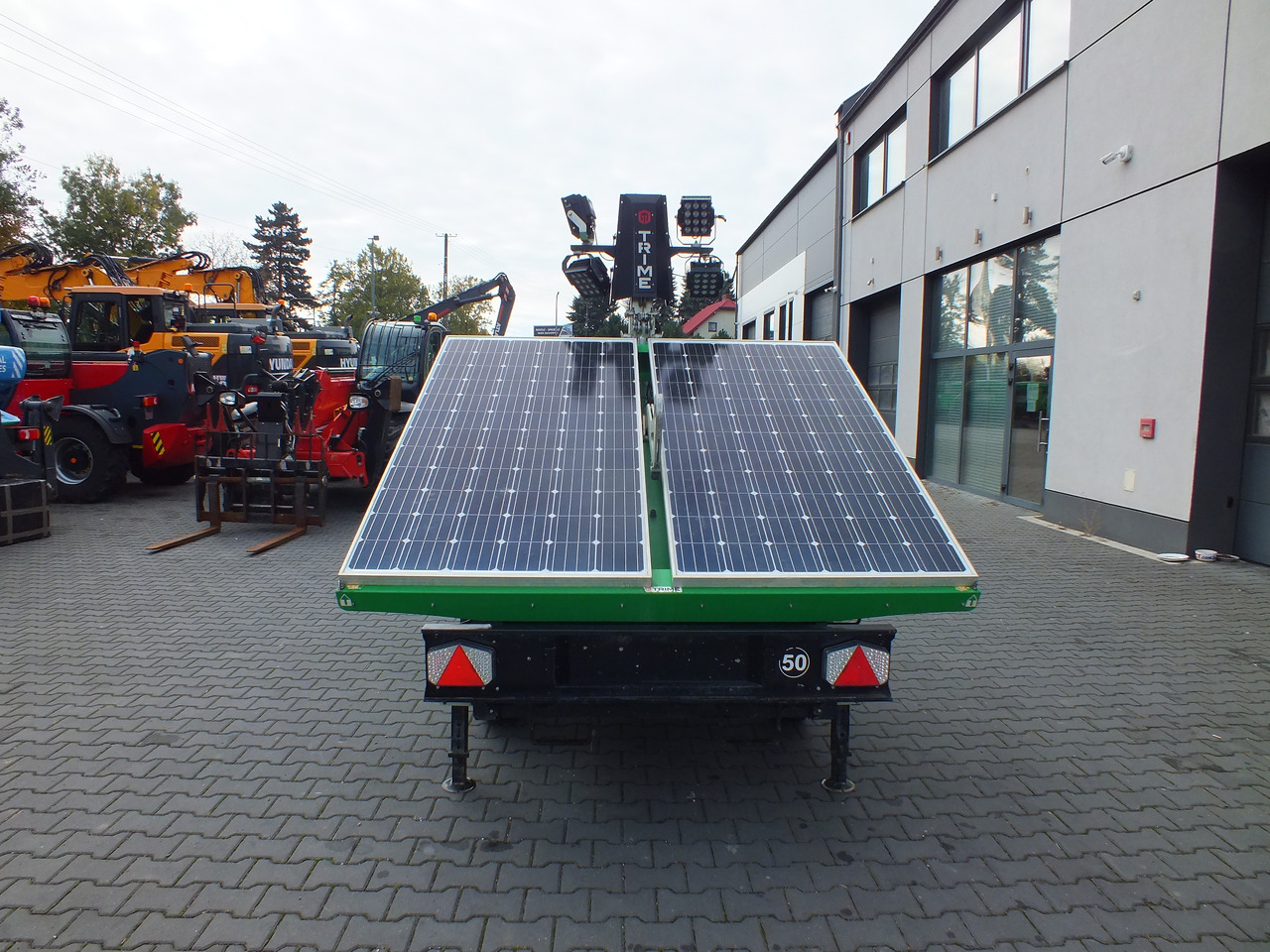 TRIME X-SOLAR - برج إنارة - حفّار: صورة 2 TRIME X-SOLAR - برج إنارة - حفّار: صورة 2