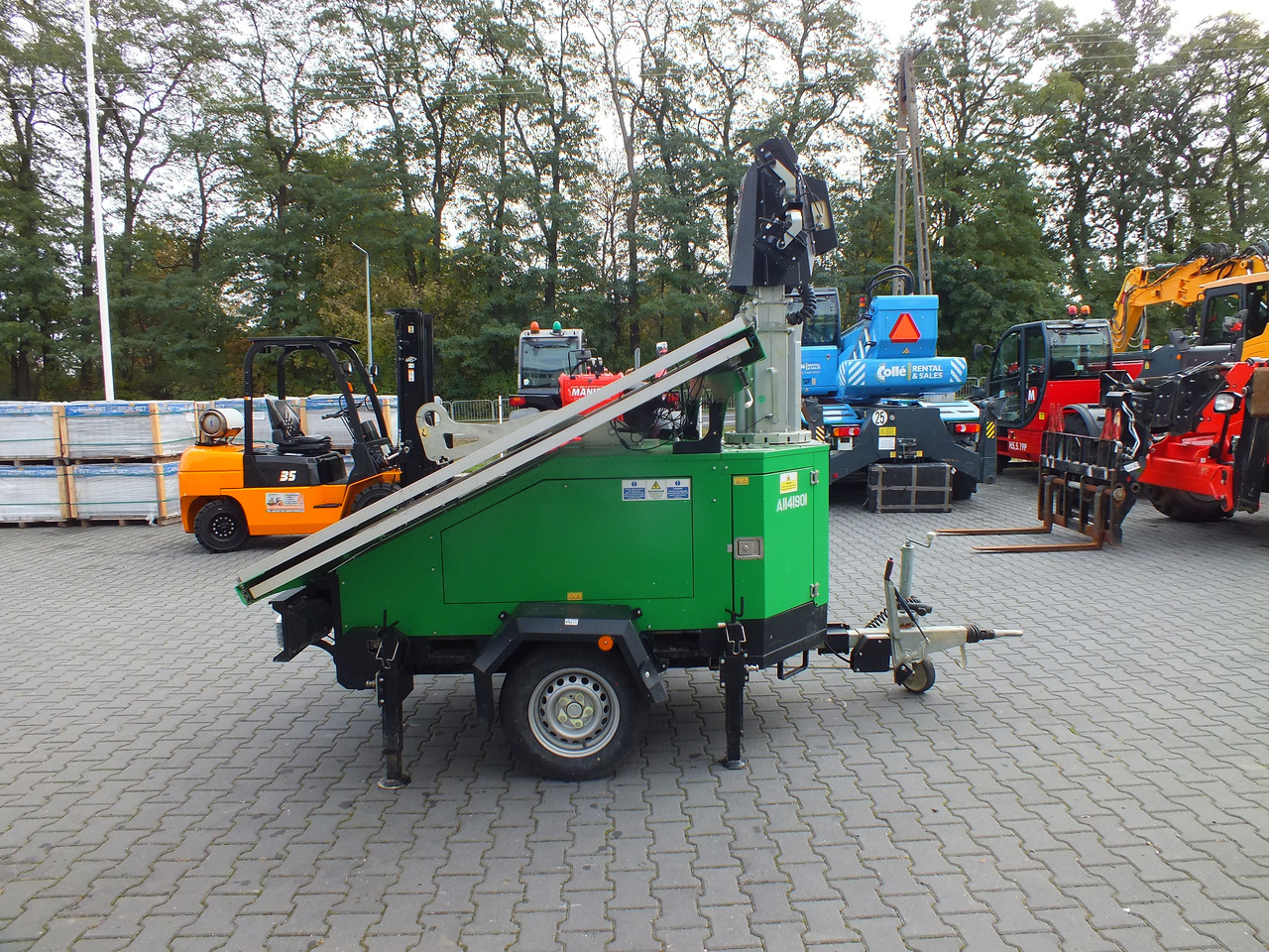 TRIME X-SOLAR - برج إنارة - حفّار: صورة 5 TRIME X-SOLAR - برج إنارة - حفّار: صورة 5