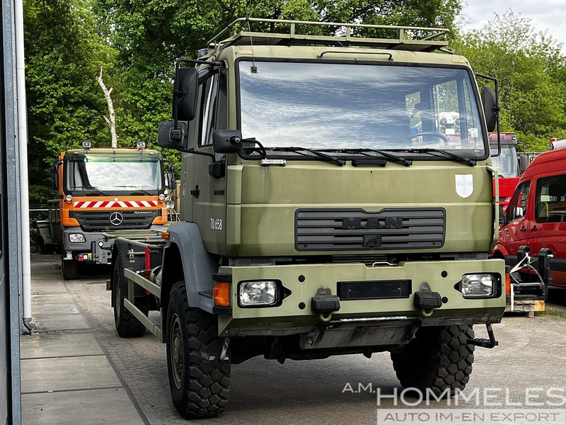 MAN 18.225 LAC 4x4 - شاحنة: صورة 2 MAN 18.225 LAC 4x4 - شاحنة: صورة 2