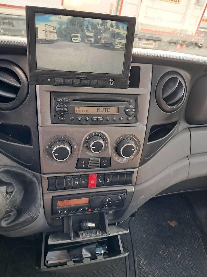 Iveco Daily 70 C17 Doppel 3.0  - شاحنات مسطحة: صورة 3 Iveco Daily 70 C17 Doppel 3.0  - شاحنات مسطحة: صورة 3