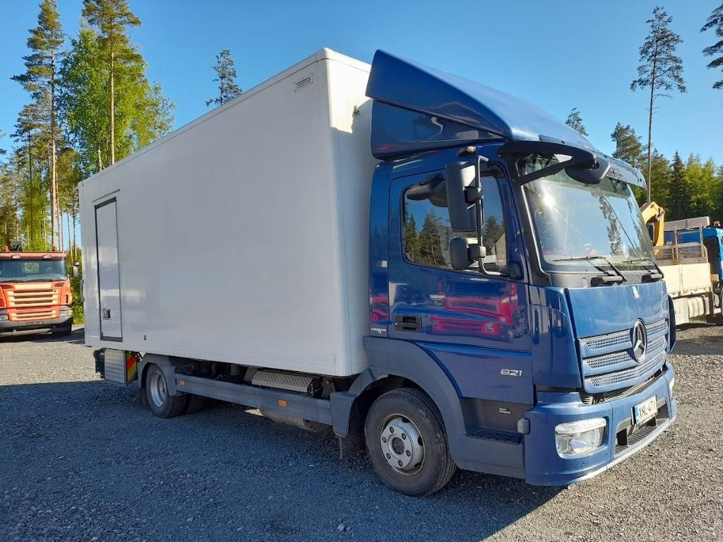 Mercedes-Benz Atego 821 - شاحنة ذات مبرد: صورة 4 Mercedes-Benz Atego 821 - شاحنة ذات مبرد: صورة 4