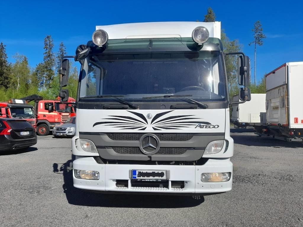 Mercedes-Benz Atego - شاحنة صندوقية: صورة 2 Mercedes-Benz Atego - شاحنة صندوقية: صورة 2