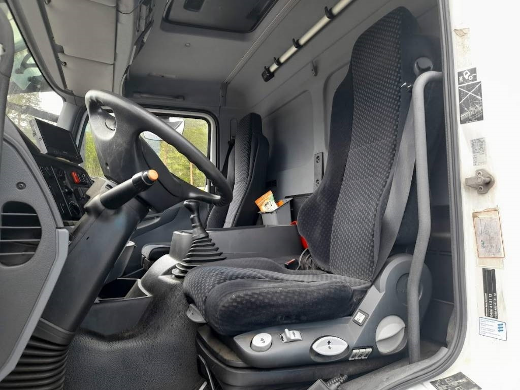 Mercedes-Benz Axor 1829 - شاحنة ذات مبرد: صورة 4 Mercedes-Benz Axor 1829 - شاحنة ذات مبرد: صورة 4