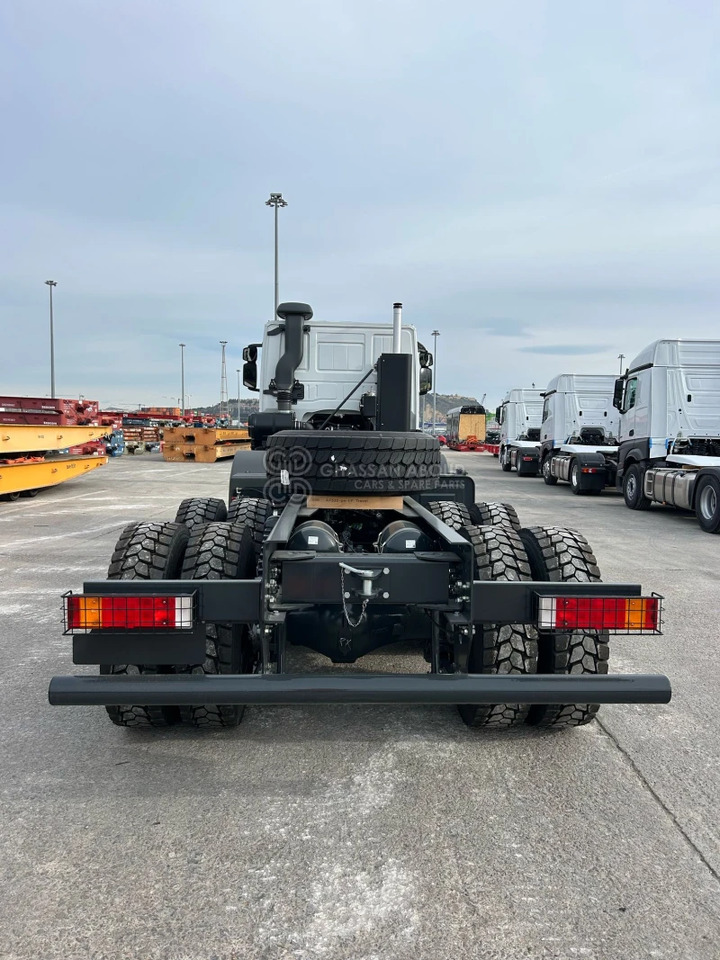 ASTRA HD9 8x4 CHASSIS - Barcelona Stock - شاحنة بهيكل معدني للمقصورة: صورة 2 ASTRA HD9 8x4 CHASSIS - Barcelona Stock - شاحنة بهيكل معدني للمقصورة: صورة 2