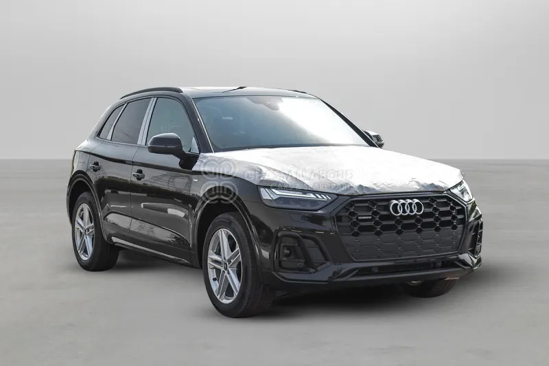 Audi Q5 AWD quattro with ultra technology - سيارة دفع رباعي: صورة 1 Audi Q5 AWD quattro with ultra technology - سيارة دفع رباعي: صورة 1