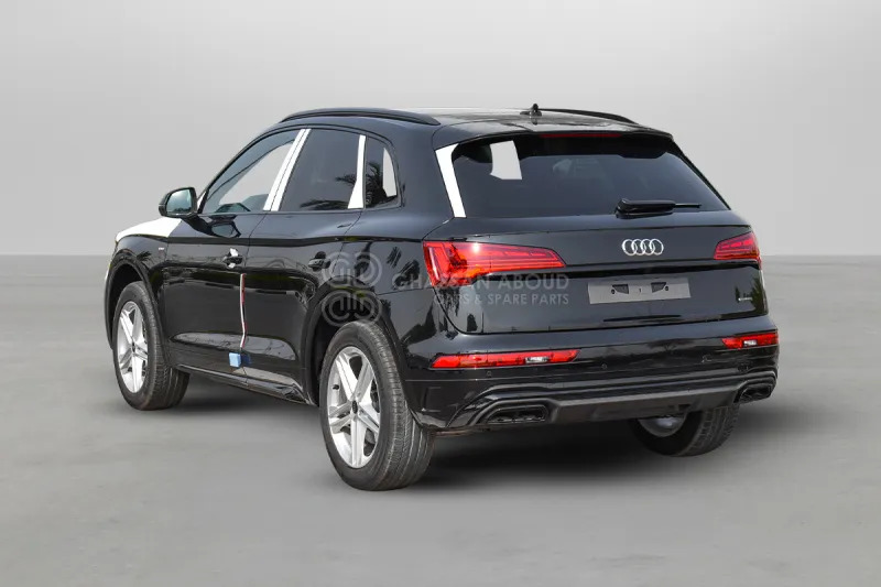Audi Q5 AWD quattro with ultra technology - سيارة دفع رباعي: صورة 4 Audi Q5 AWD quattro with ultra technology - سيارة دفع رباعي: صورة 4