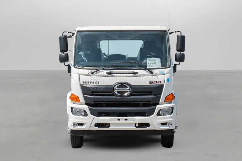Hino 500 FG 4x2 Chassis - شاحنة بهيكل معدني للمقصورة: صورة 2 Hino 500 FG 4x2 Chassis - شاحنة بهيكل معدني للمقصورة: صورة 2