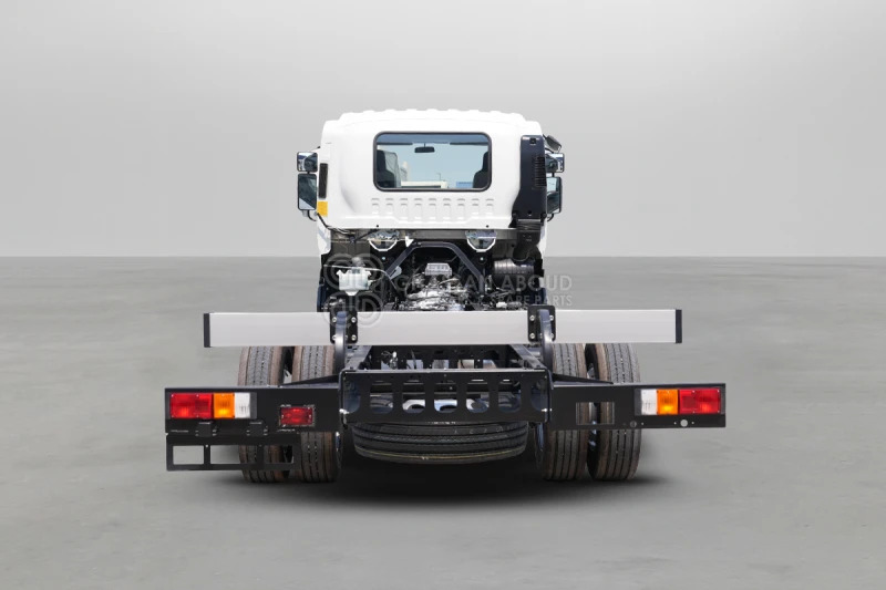 Isuzu FSR 4x2 Chassis - شاحنة بهيكل معدني للمقصورة: صورة 4 Isuzu FSR 4x2 Chassis - شاحنة بهيكل معدني للمقصورة: صورة 4