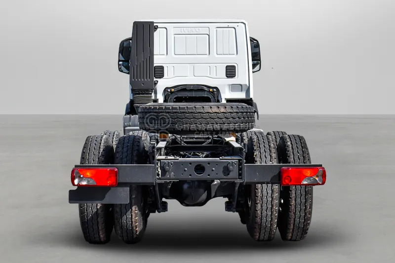 Iveco T-WAY AT380T43H 6x4 R20 Tyres Chassis - شاحنة بهيكل معدني للمقصورة: صورة 2 Iveco T-WAY AT380T43H 6x4 R20 Tyres Chassis - شاحنة بهيكل معدني للمقصورة: صورة 2