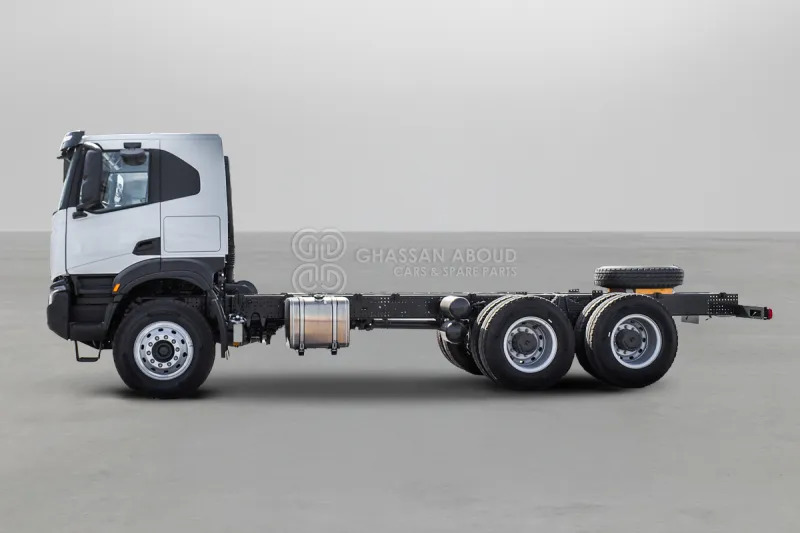 Iveco T-WAY AT380T47H 6x4 R24 Tyres Chassis - Barcelona Stock - شاحنة بهيكل معدني للمقصورة: صورة 4 Iveco T-WAY AT380T47H 6x4 R24 Tyres Chassis - Barcelona Stock - شاحنة بهيكل معدني للمقصورة: صورة 4