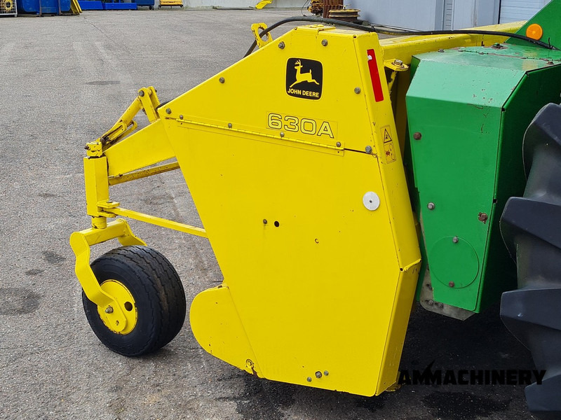 John Deere 630A pick-up - حصادة ذرة - آلات زراعية: صورة 4 John Deere 630A pick-up - حصادة ذرة - آلات زراعية: صورة 4